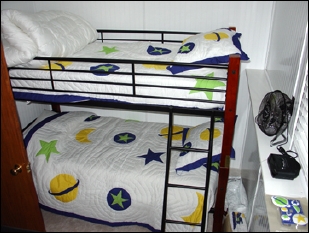 4thbedroom.jpg